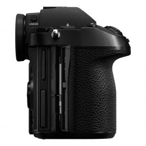Panasonic Lumix DC-S1R + 24-105mm F/4.0 L-mount-5401