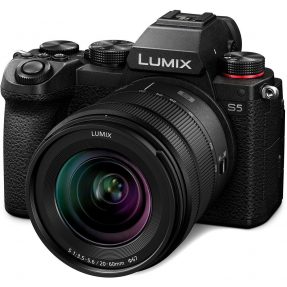 Panasonic Lumix DC-S5 body + Lumix S 20-60mm F/3.5-5.6