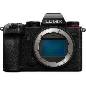 Panasonic Lumix DC-S5 body + Lumix S 20-60mm F/3.5-5.6-6517