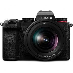 Panasonic Lumix DC-S5 body + Lumix S 20-60mm F/3.5-5.6-6525